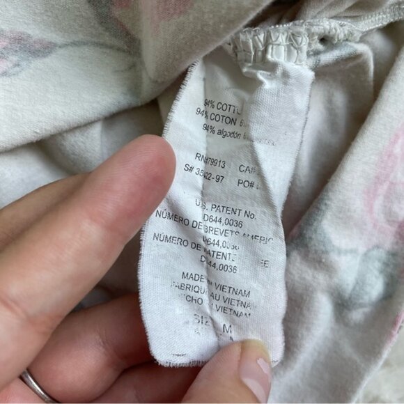 Oh Baby By Motherhood | Cream and Rose Floral Maternity T-Shirt | Size Medium - Picture 10 of 10